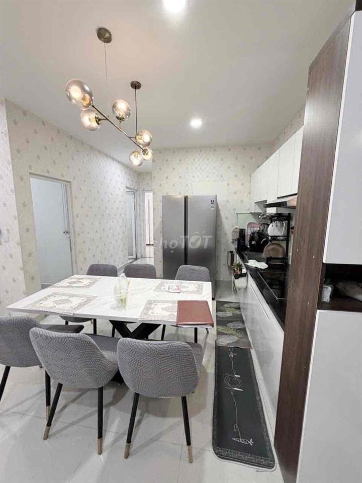 Căn hộ cao cấp trung tâm quận 8, sát Parcmall