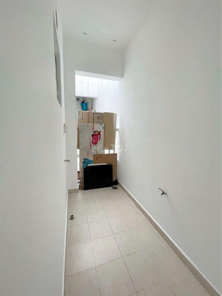 CHO THUÊ CĂN HỘ TARA RESIDENCE 2PN 2WC NỘI THẤT CƠ BẢN GIÁ 10TR5/TH