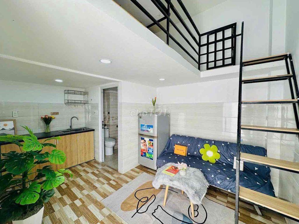 Duplex gác cao cửa sổ thoáng mát-Ngay cầu Chữ Y