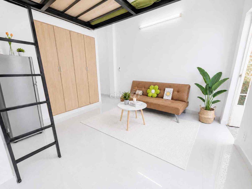 Duplex ban công tách bếp -Ngay cầu Chữ Y