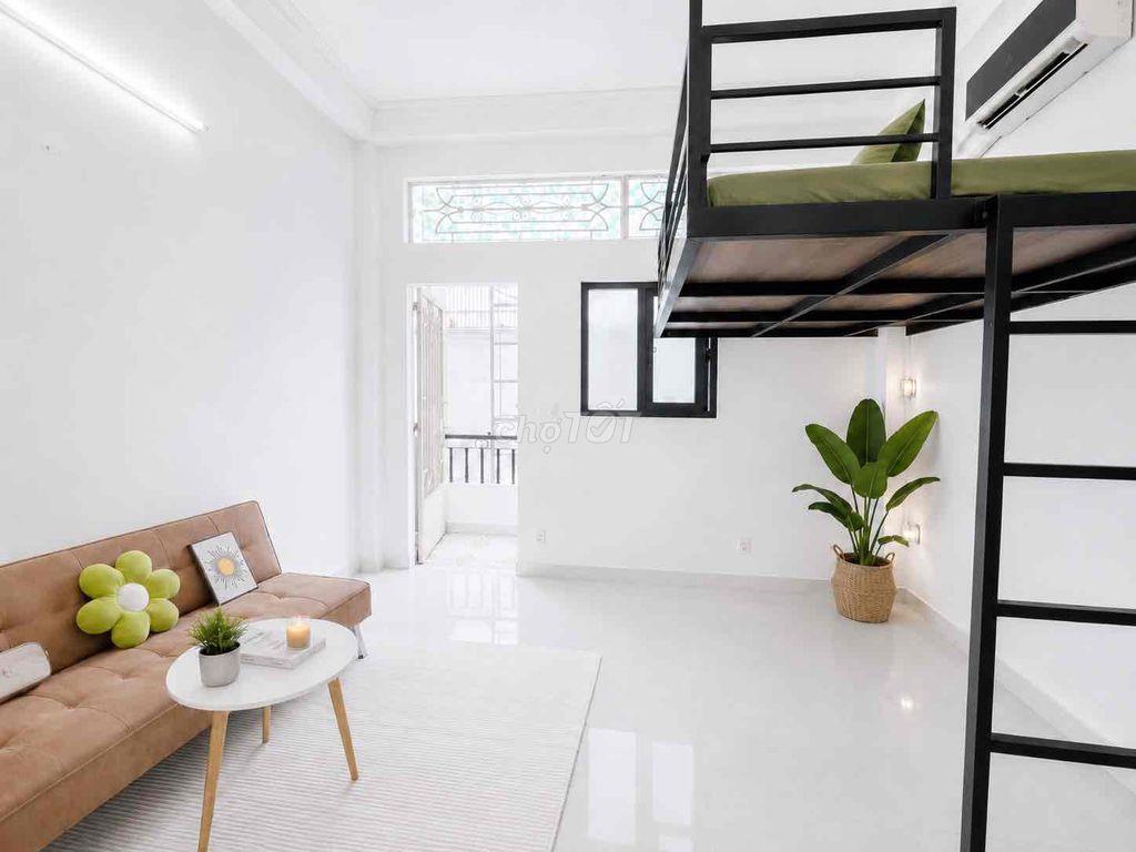 Duplex ban công tách bếp -Ngay cầu Chữ Y