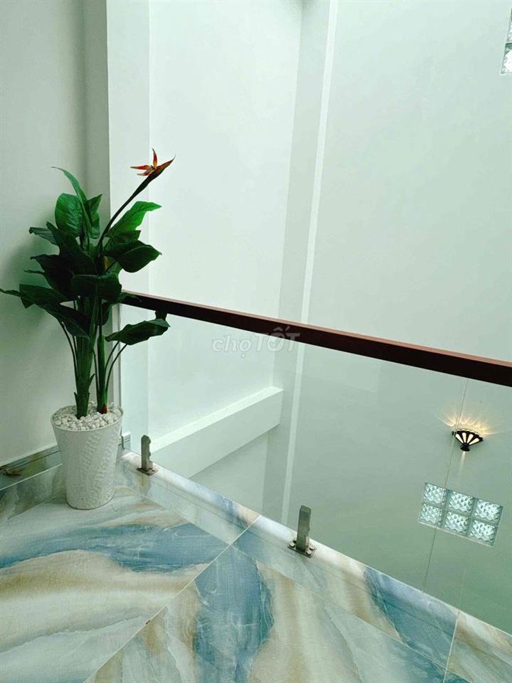 DUPLEX phòng có gác 1m7 - FULL NỘI THẤT MÁY GIẶT RIÊNG - CẦU CHỮ Y UEH