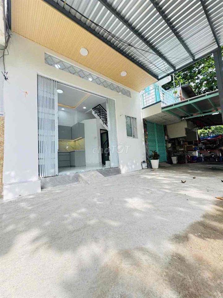 KHAI TRƯỜNG NHÀ NGUYÊN CĂN CHO THUÊ hai nhà vệ sinh GẦN CẦU CHỮ Y