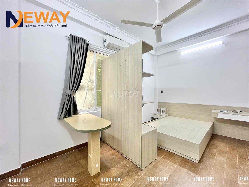 Phòng mới xây ban công đầy đủ nội thất cao cấp gần CẦU CHÁNH HƯNG UEH