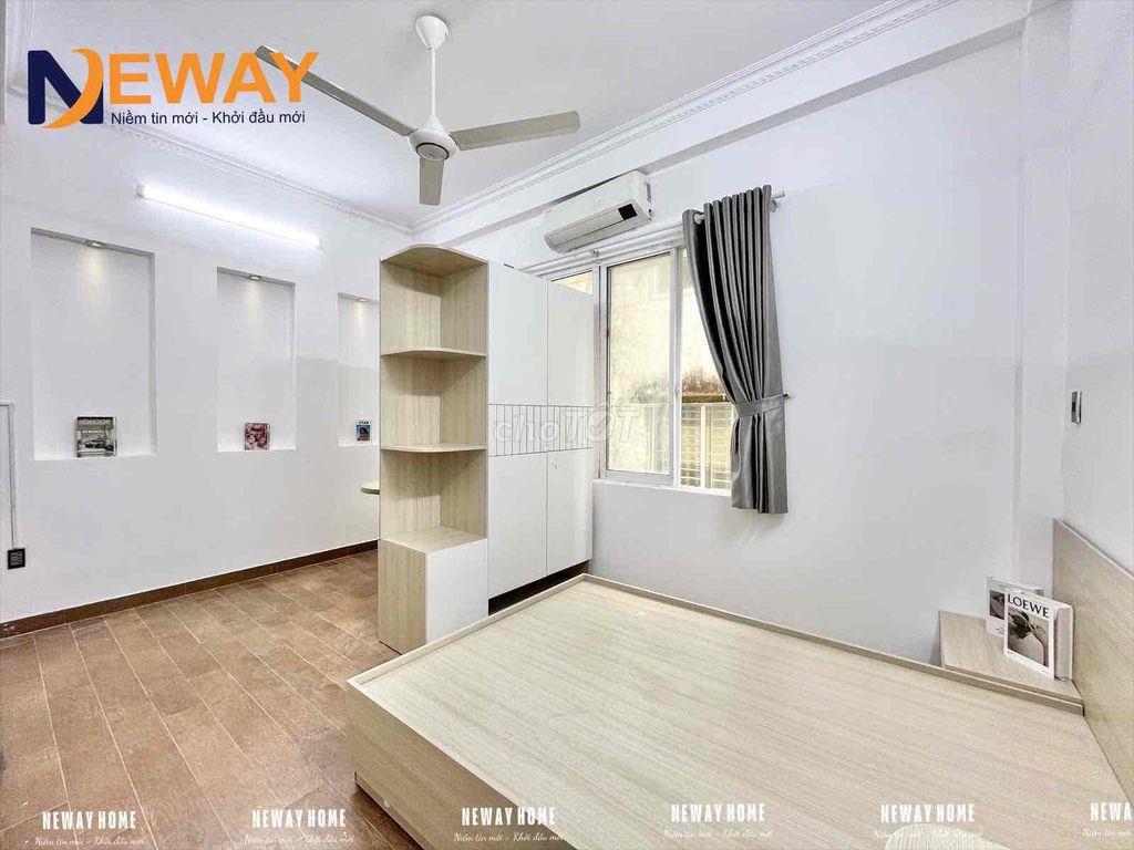 Phòng mới xây ban công đầy đủ nội thất cao cấp gần CẦU CHÁNH HƯNG UEH