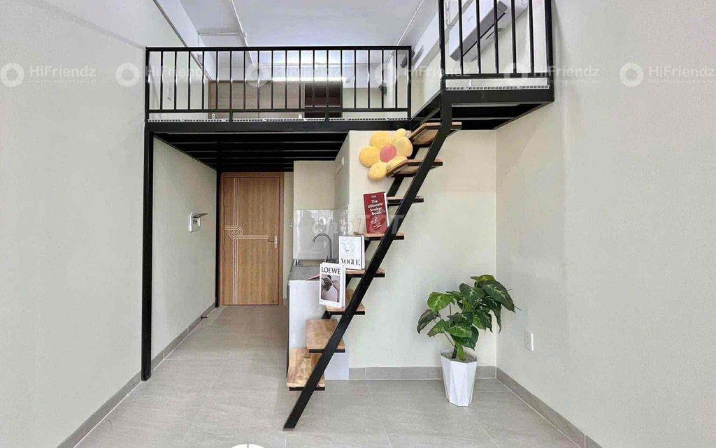 Phòng có gác bancong, cửa sổ mới xây đầy đủ nội thất gần cầu chữ Y