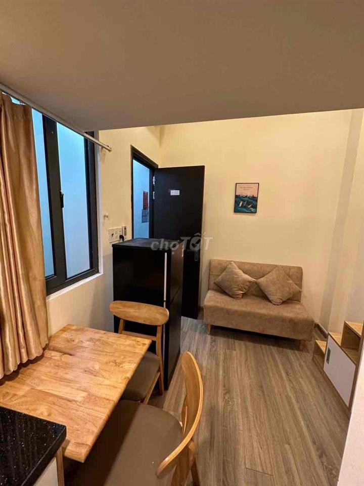 Phòng mới có gác thang máy quận 4 rộng 30m2 - thoáng gần NTTU, ULAW