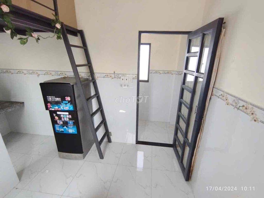 Phòng gác full nội thất trung tâm quận 7 gần TDTU, UFM, NTTU chỉ 4,2tr
