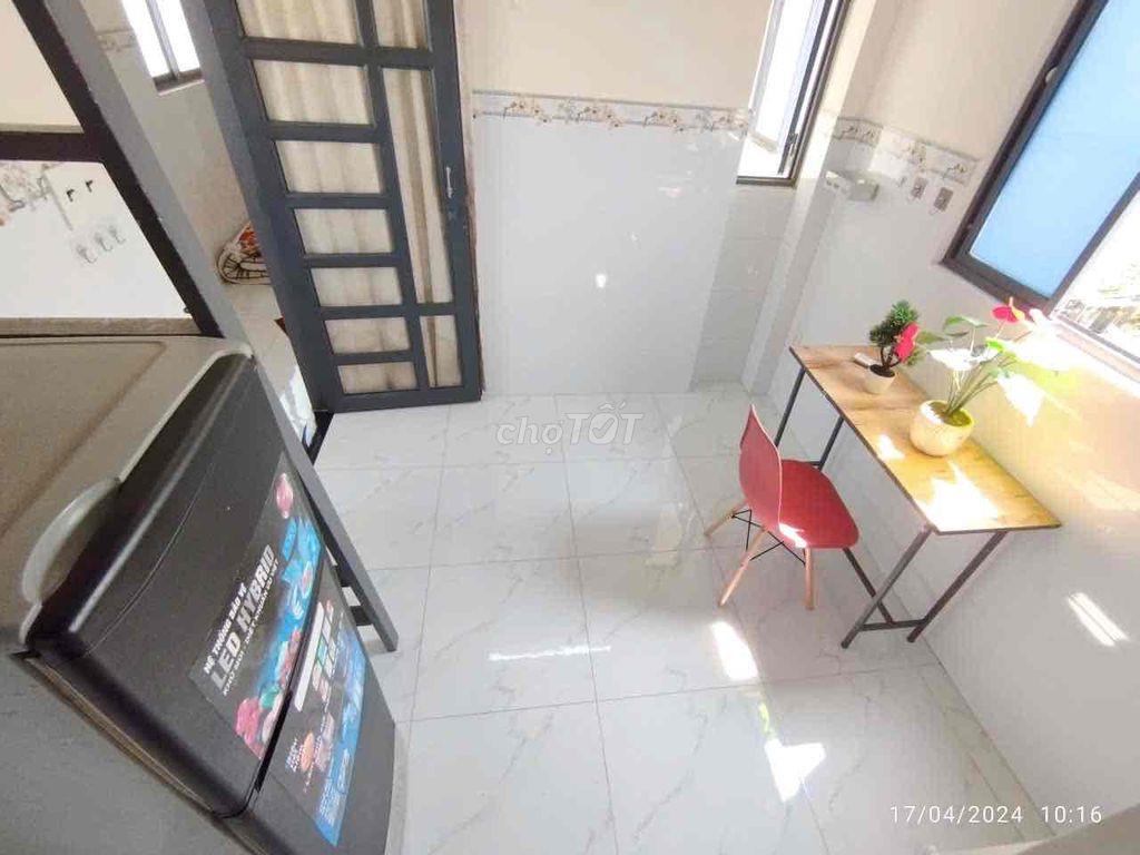 Phòng gác full nội thất trung tâm quận 7 gần TDTU, UFM, NTTU chỉ 4,2tr