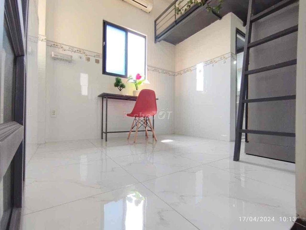 Phòng gác full nội thất trung tâm quận 7 gần TDTU, UFM, NTTU chỉ 4,2tr