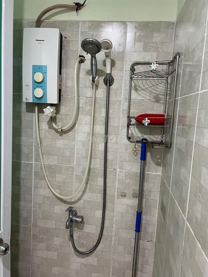 Tìm bạn nữ ở ghép