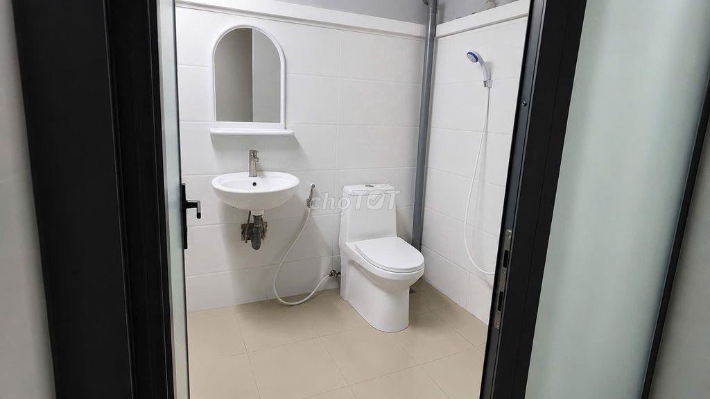 Cho thuê căn studio DV The Pegasuite 35m2 (chưa tính WC, giặt phơi đồ)