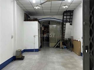 Bán nhà mặt tiền đường Hùng Vương