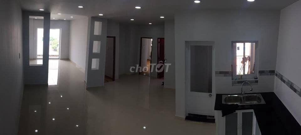 Chính chủ cho  thuê căn hộ lầu 4, 95m2, 3PN, 2WC, 1 balcon, 1 sân phơi