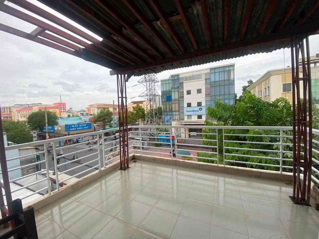✅Nhà thuê nguyên căn Mặt tiền Phạm Thế Hiển P5, DT: 4x12m, 3 tầng