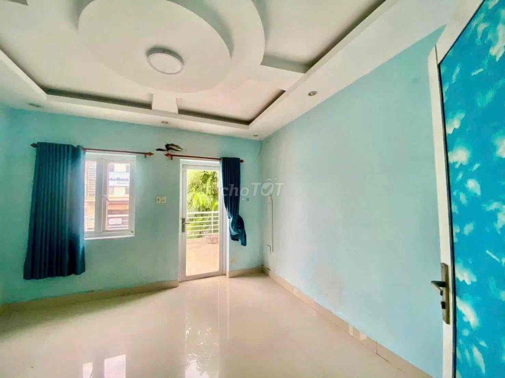✅Nhà thuê nguyên căn Mặt tiền Phạm Thế Hiển P5, DT: 4x12m, 3 tầng