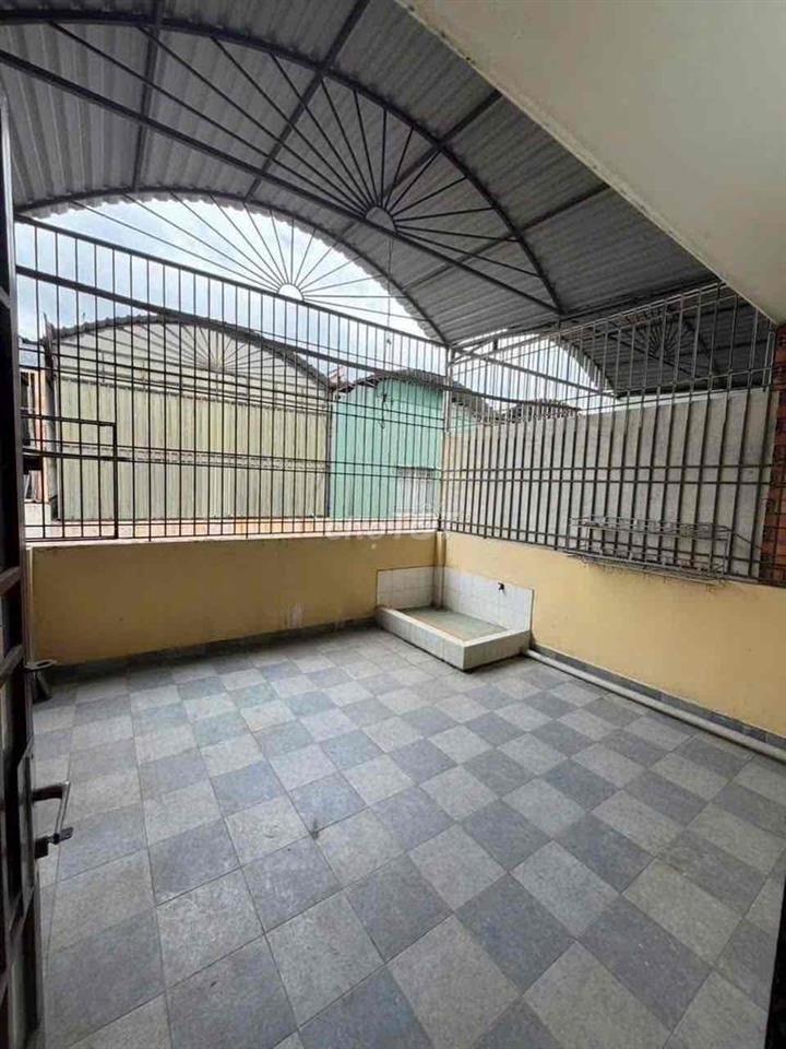 🛑Nhà 4 tầng, sát bên Trung tâm thương mại Parc Mall- khu Cao Lỗ
