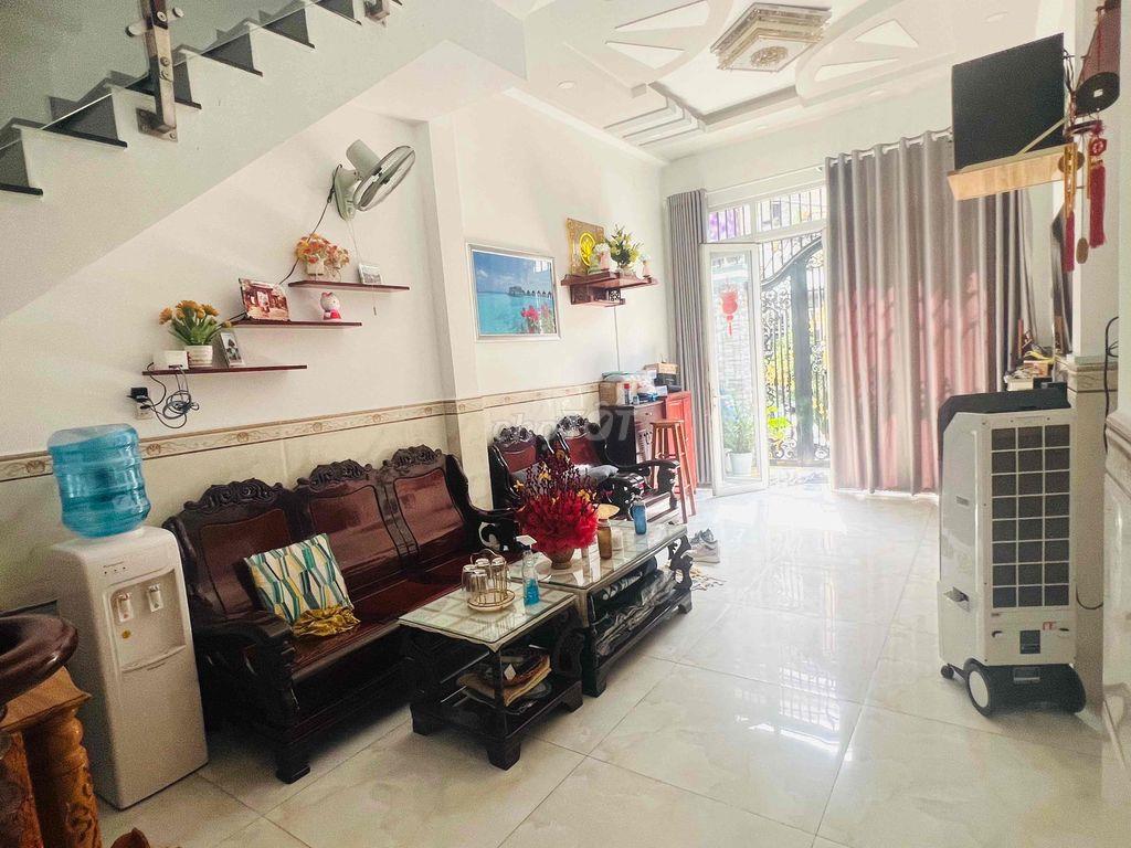 🛑 Nhà đẹp, 3 tầng (3.6x13.4m)hẻm 141 Tám Danh P4 Quận 8