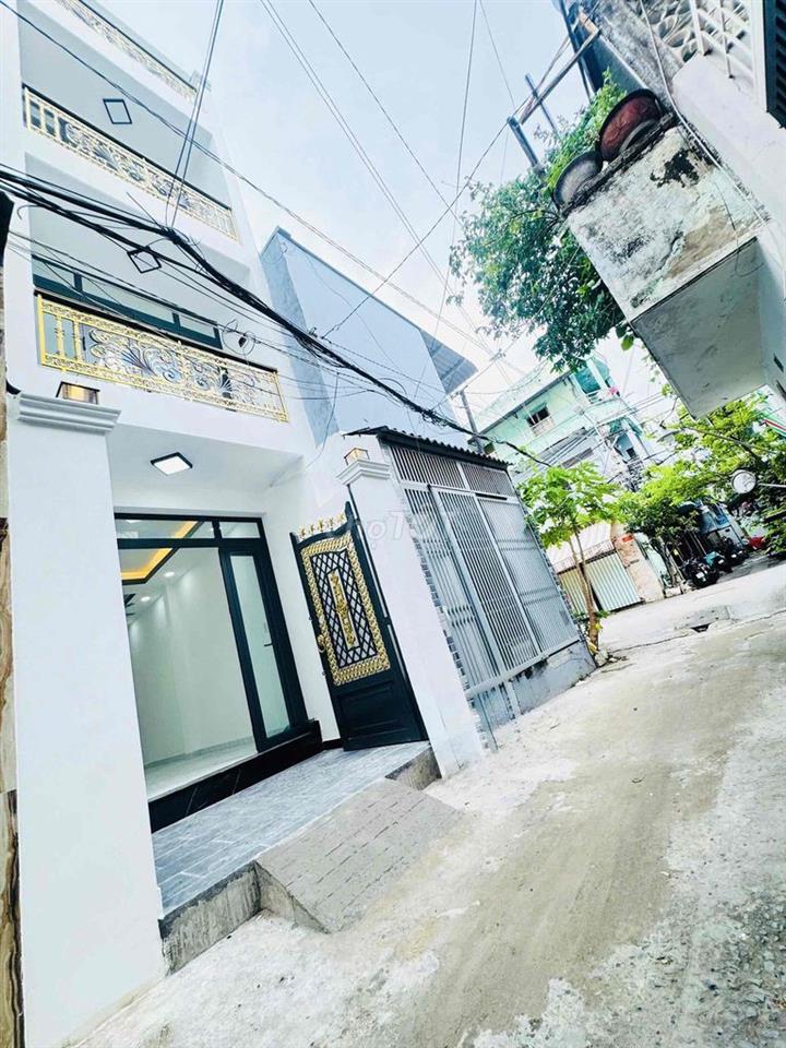 NHÀ 4 TẦNG,  HẺM 4m – CÁCH MT HƯNG PHÚ CHỈ 30M
