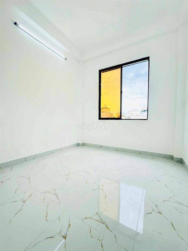 NHÀ 4 TẦNG,  HẺM 4m – CÁCH MT HƯNG PHÚ CHỈ 30M