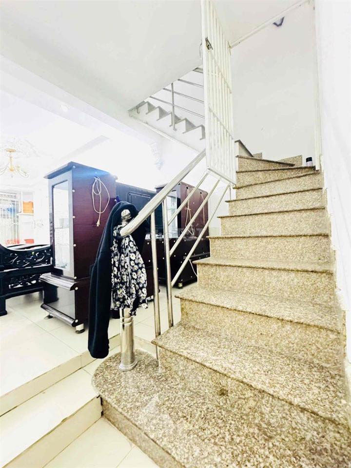 🛑Nhà hẻm xe tải 8m, gần sát Mặt tiền Âu Dương Lân