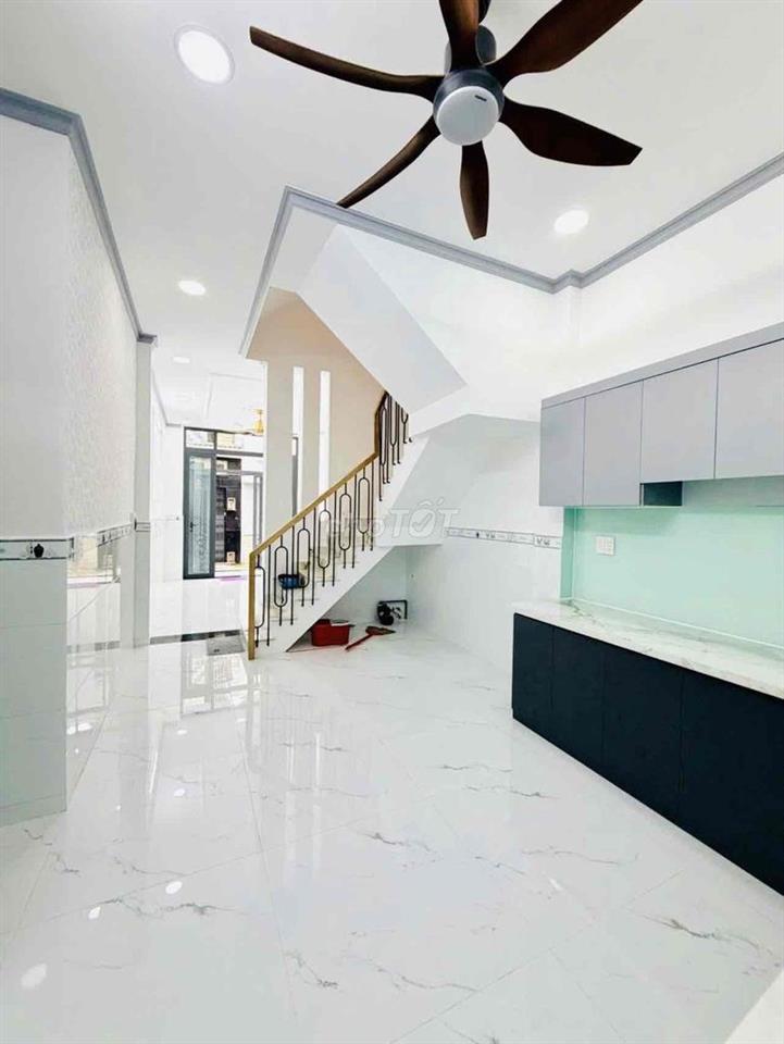 NHÀ MỚI 100% – 4 TẦNG – HẺM THÔNG – CÁCH 2 CĂN RA HẺM Ô TÔ – NGUYỄN DU