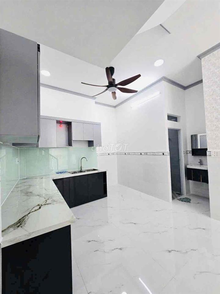 NHÀ MỚI 100% – 4 TẦNG – HẺM THÔNG – CÁCH 2 CĂN RA HẺM Ô TÔ – NGUYỄN DU