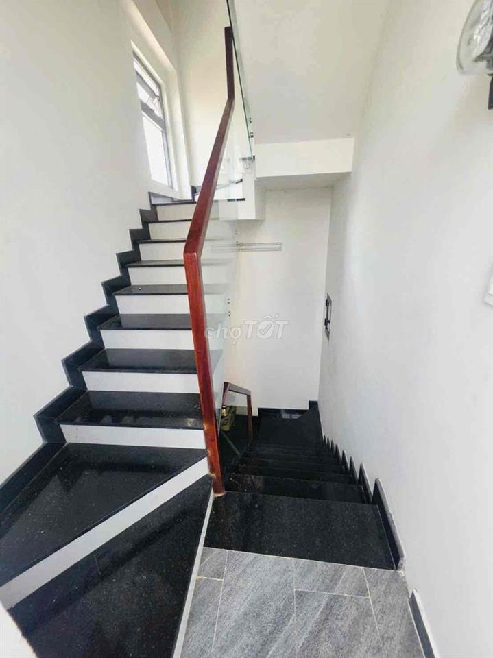 💥 NHÀ GÓC 2 MẶT TIỀN –5 TẦNG, CÓ THANG MÁY, 111m2 đất (6.6x17m) P4Q8
