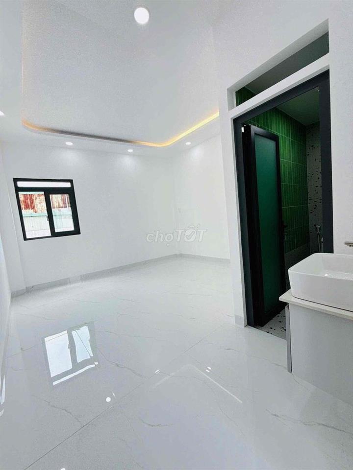 NHÀ MỚI PHẠM THẾ HIỂN - thông CAO LỖ P4 Q8 – CĂN GÓC 3 MẶT HẺM – 5PN