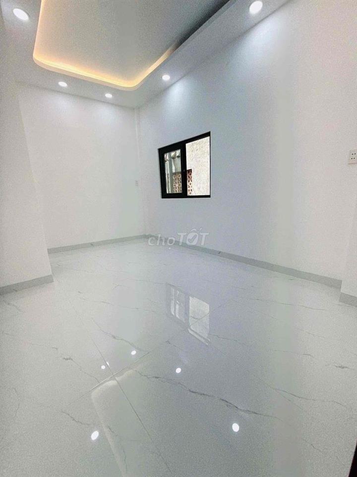 NHÀ MỚI PHẠM THẾ HIỂN - thông CAO LỖ P4 Q8 – CĂN GÓC 3 MẶT HẺM – 5PN