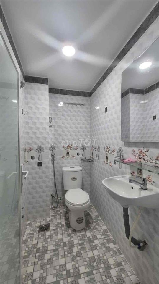 ✅Nhà thuê 3 tầng, Mặt tiền đường số P4, gần chợ Phạm Thế Hiển