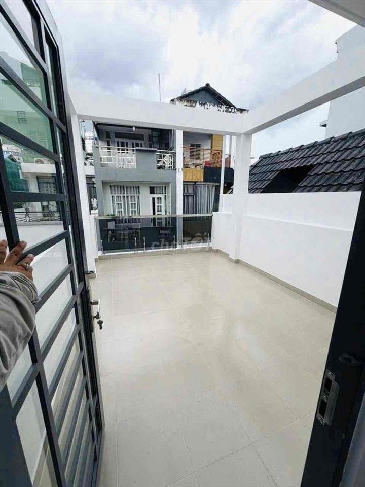 NHÀ 4 TẦNG, XÂY MỚI 100% ,VỊ TRÍ ĐẸP, Ô TÔ TỚI NHÀ, ÂU DƯƠNG LÂN P2Q8