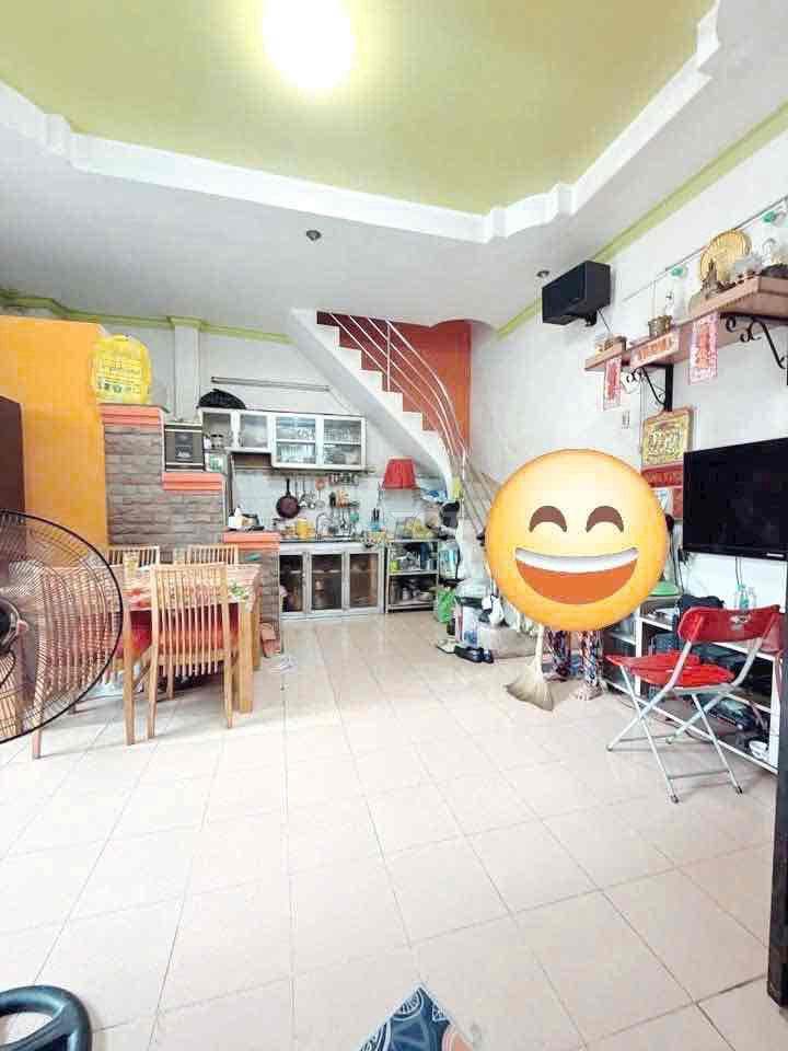 NHÀ HẺM RỘNG, SAU LƯNG MẶT TIỀN 653/ PHẠM THẾ HIỂN, P4, Q8