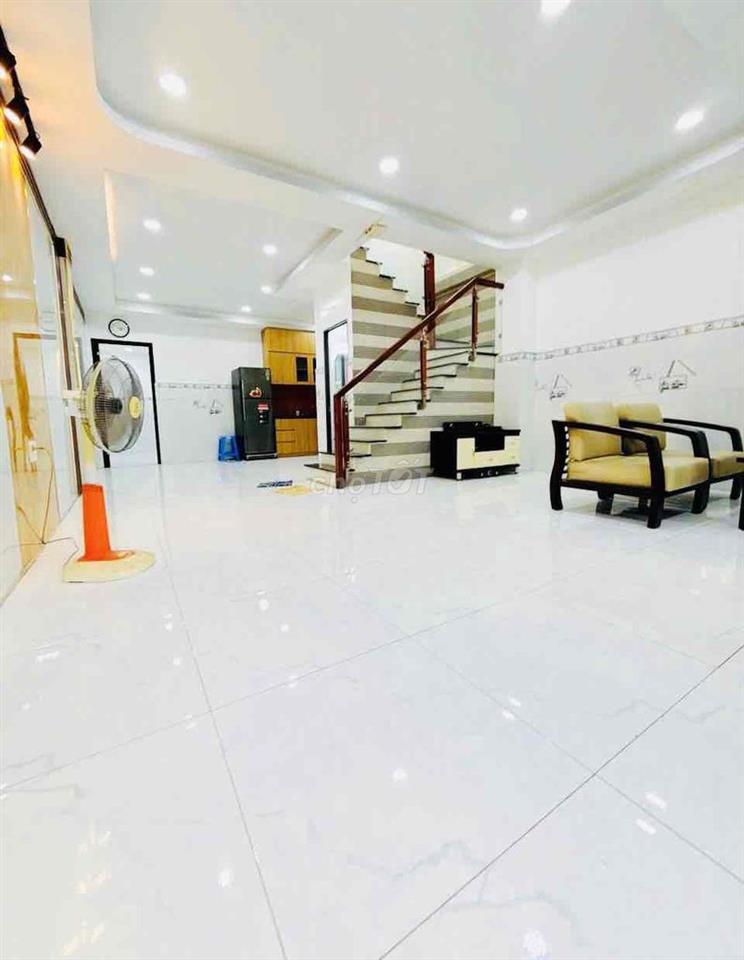 NHÀ ĐẸP DT lớn 75 m2 đất (5.5x14m) hẻm 5m ÂU DƯƠNG LÂN – P3 Q8