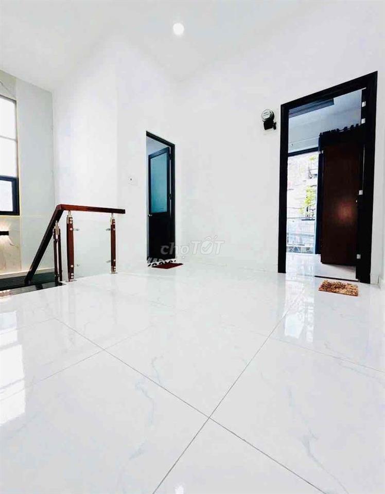 NHÀ ĐẸP DT lớn 75 m2 đất (5.5x14m) hẻm 5m ÂU DƯƠNG LÂN – P3 Q8