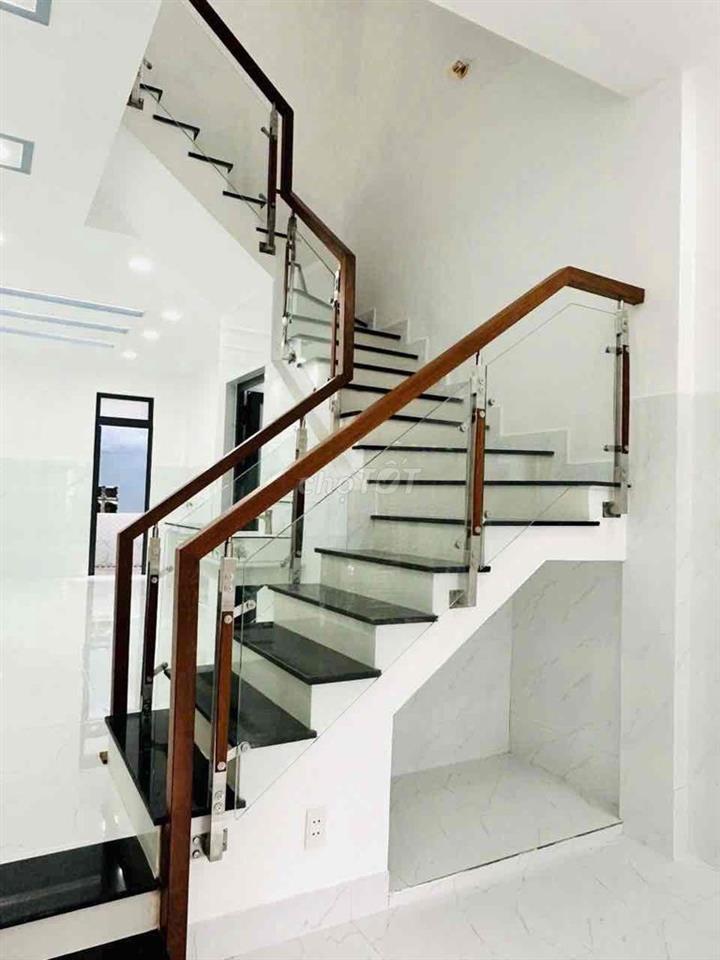 Nhà 3 tầng Mặt tiền đường số 12m  gần cầu Chánh Hưng  - P5 Q8