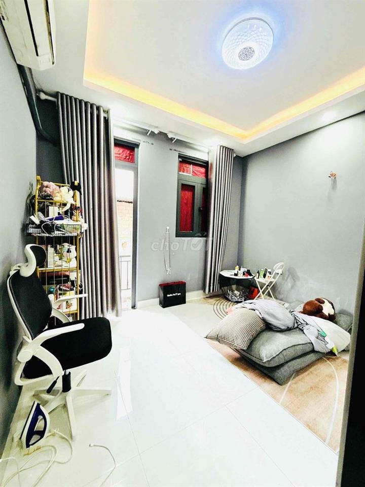 Nhà 2 tầng (3.5 x9.5m), k lộ giới, gần Mặt tiền Dương Bá Trạc P2 Q8