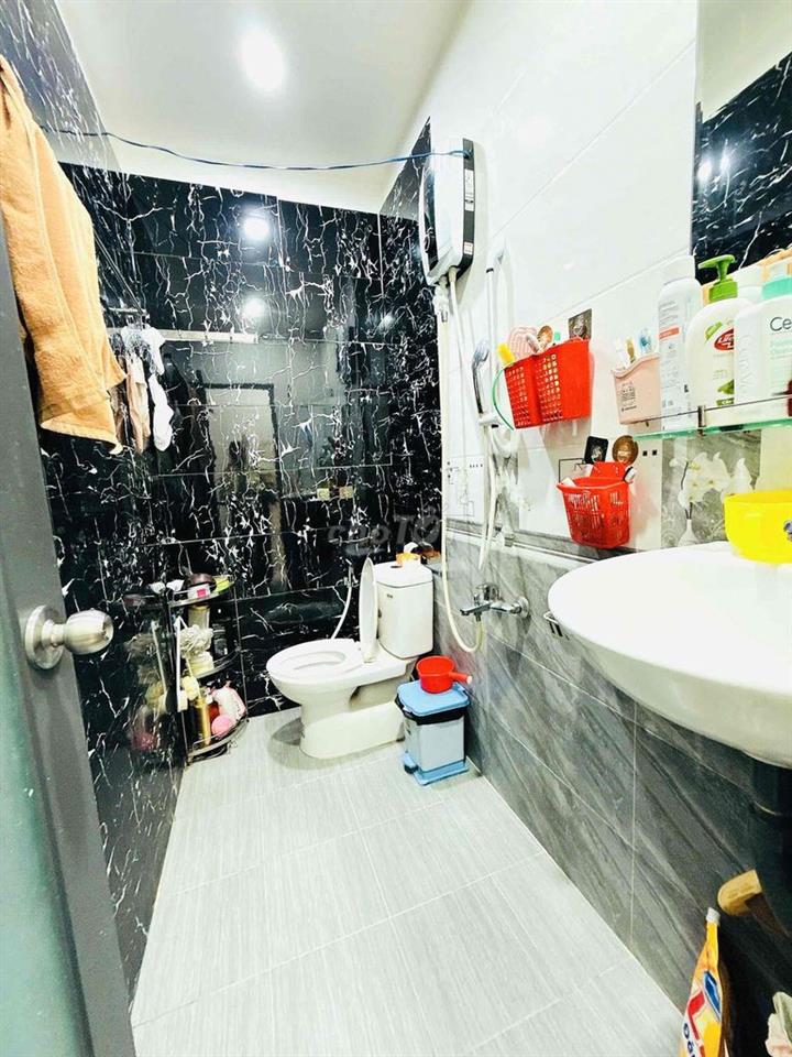 Nhà 2 tầng (3.5 x9.5m), k lộ giới, gần Mặt tiền Dương Bá Trạc P2 Q8