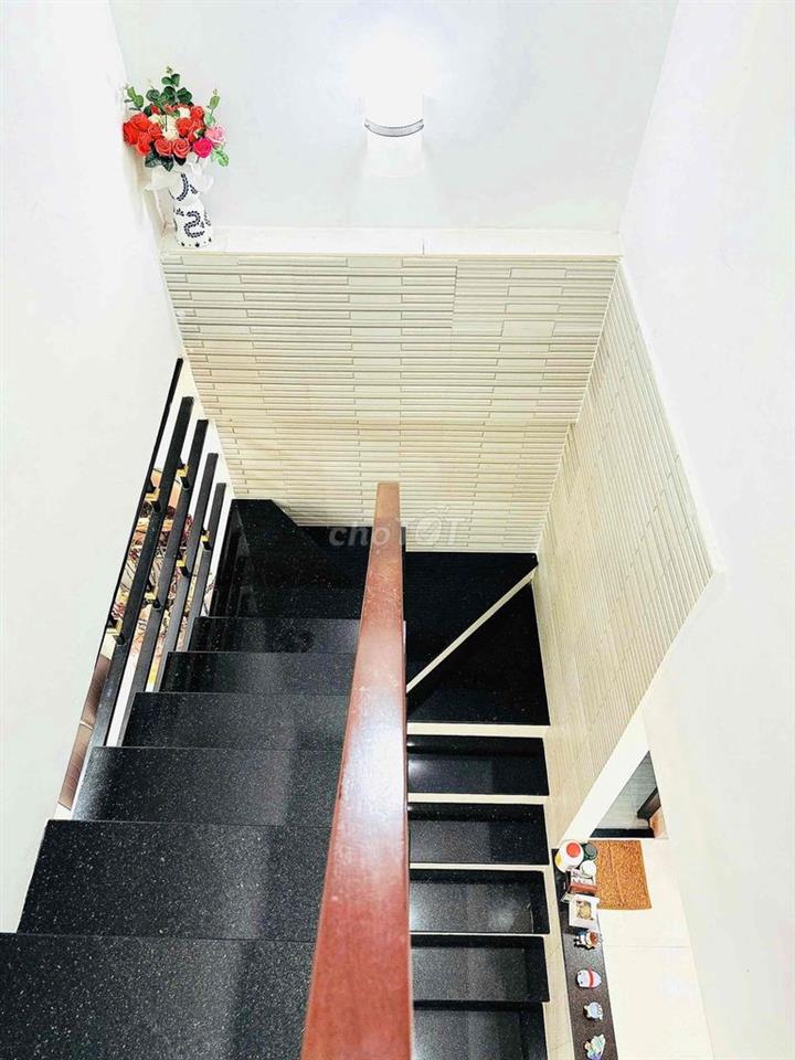 Nhà 2 tầng (3.5 x9.5m), k lộ giới, gần Mặt tiền Dương Bá Trạc P2 Q8