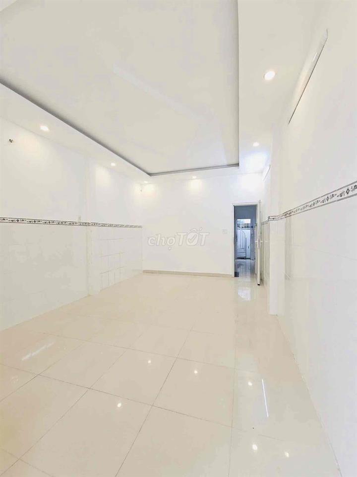Nhà mới, k lộ giới, trệt, lửng, lầu, ST, (4x12m), nở hậu Âu Dương Lân