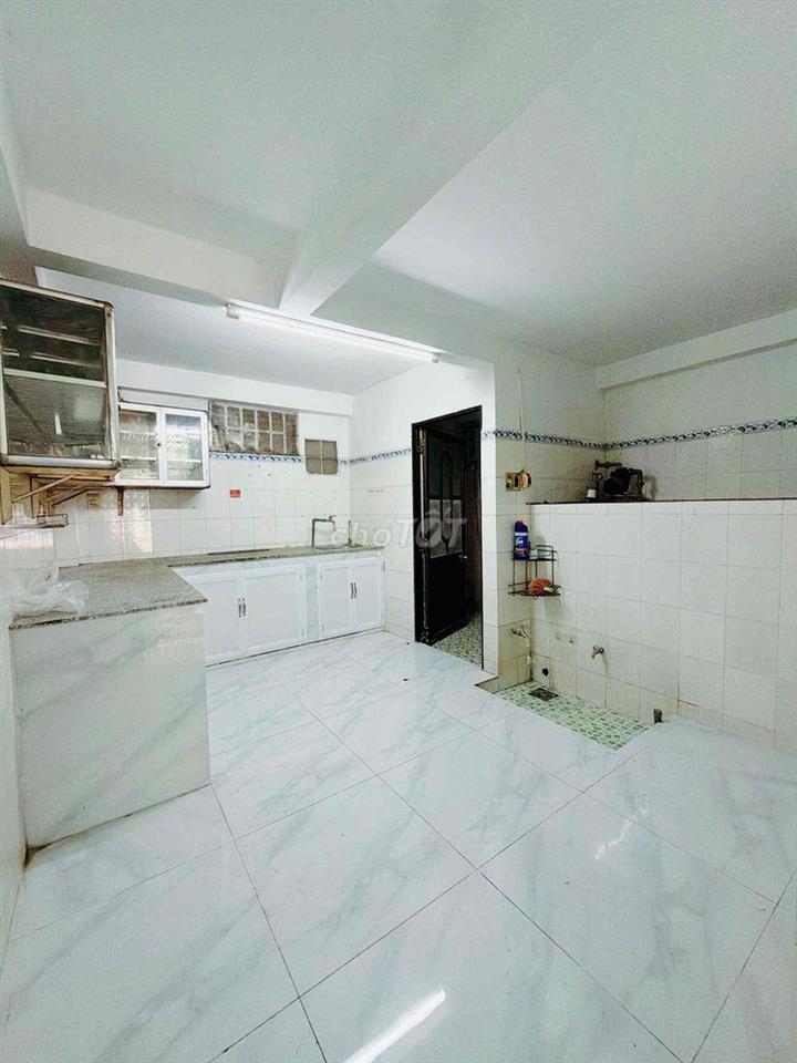 Nhà hẻm ô tô, cách 50m ra Mặt tiền, 4 tầng (4x14m), Bùi Minh Trực P5