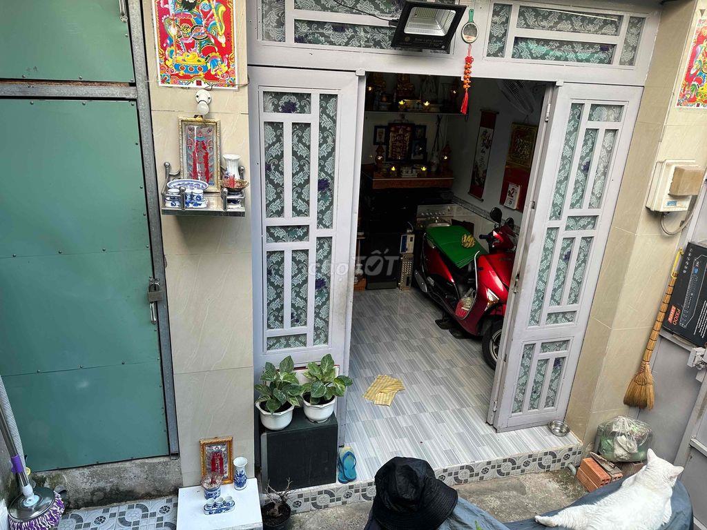 cần bán nhà nhỏ tại khu f15 q8 cũ,gần chùa quan âm