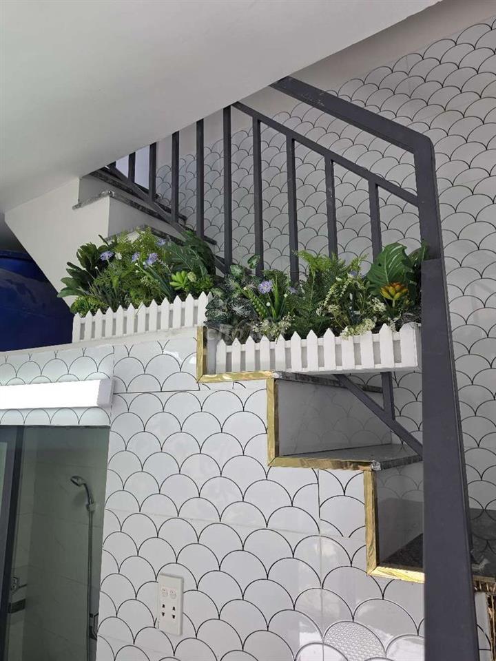 NHÀ BÁN. 1TRỆT +1 LẦU +1 LỬNG CAO 2MÉT.PHƯỜNG 15 QUẬN 8 TPHCM
