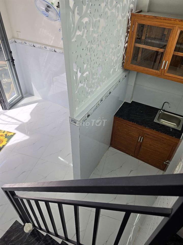 NHÀ BÁN. 1TRỆT +1 LẦU +1 LỬNG CAO 2MÉT.PHƯỜNG 15 QUẬN 8 TPHCM