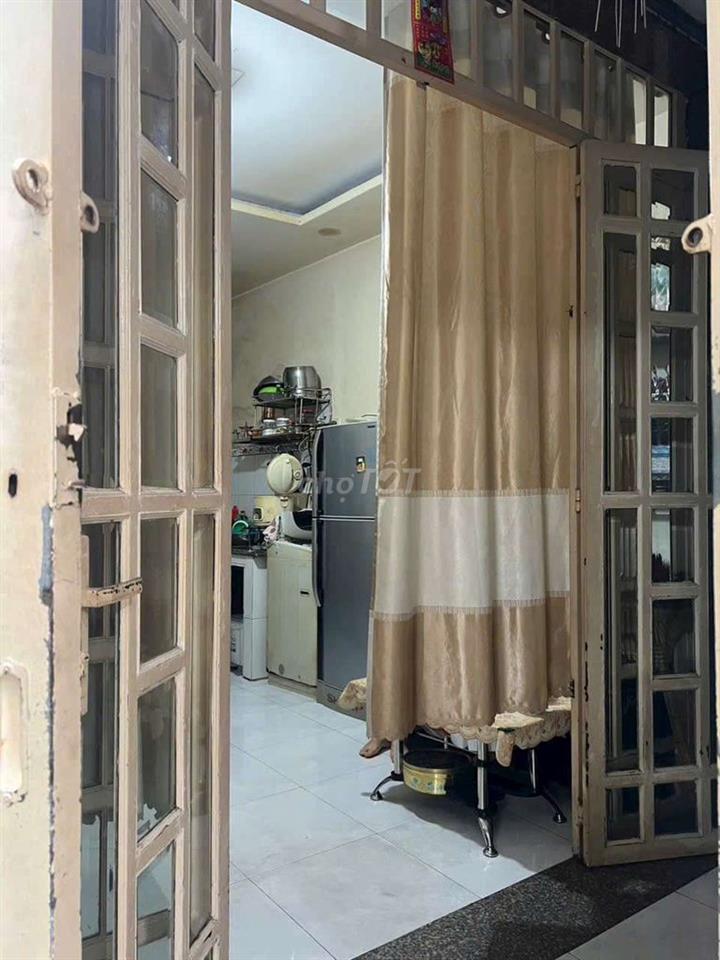 Bán nhà P4 Q8