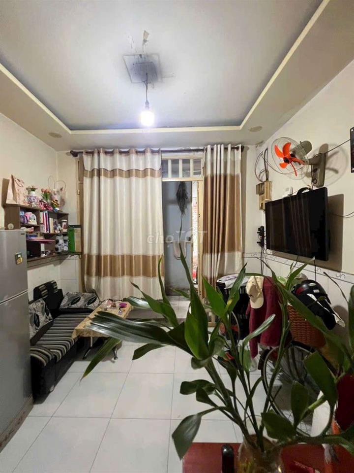Bán nhà P4 Q8