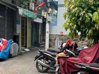 Bán nhà P4 Q8