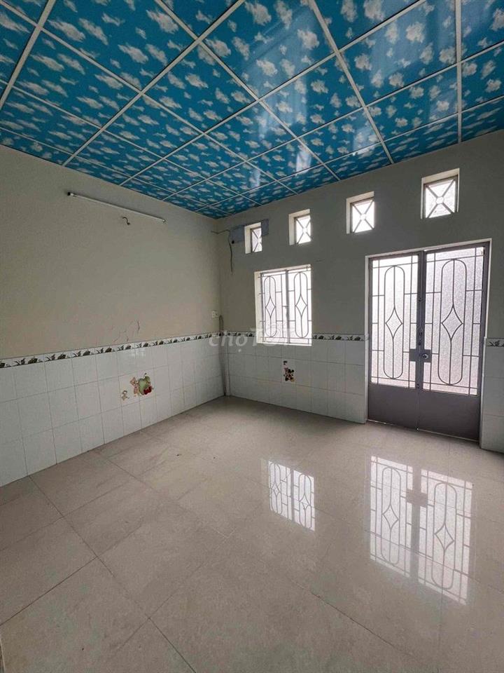 Vị trí đẹp sát mặt tiền Dương Bá Trạc,   sổ hồng riêng hiện hữu