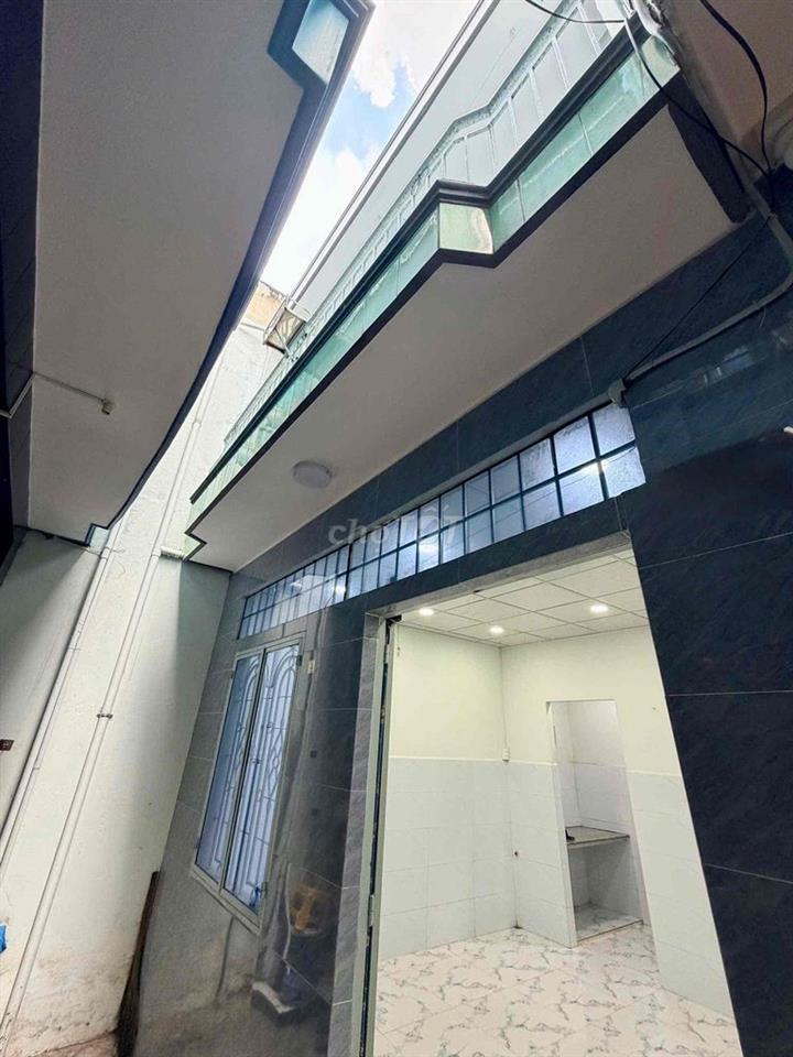 Nhà âu dương lân ko lộ giới 20m2 đất