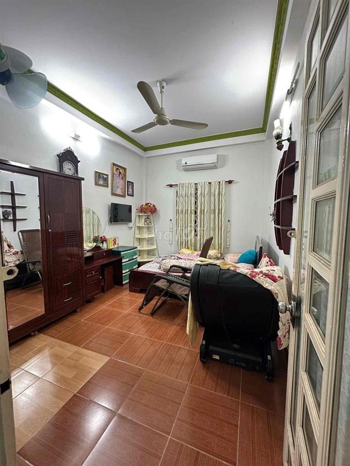Nhà 56m2 đất 2 lầu sân thượng nội bộ chợ Phạm Thế Hiển